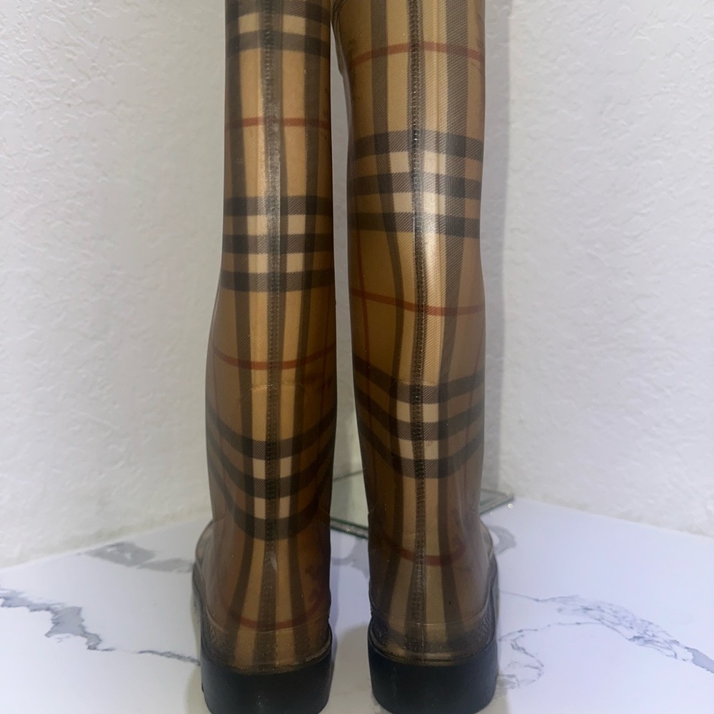 Burberry Black Textured Sole - Picture 3 of 7